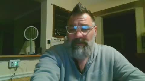 Snapshot of nateemkow chatting on 01.03.25 lombardIL online show from 01.03.25