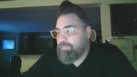Snapshot of nateemkow chatting on 02.09.25 lombardIL online show from 02.09.25