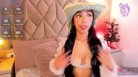 NATH QUIM online show from 11.25.25