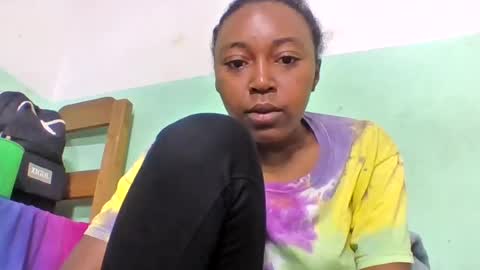 Snapshot of natha259706 chatting on 06.27.26 natha259706 online show from 06.27.26