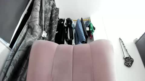 Snapshot of nathalia_hottman chatting on 04.17.26 NATHALIA online show from 04.17.26