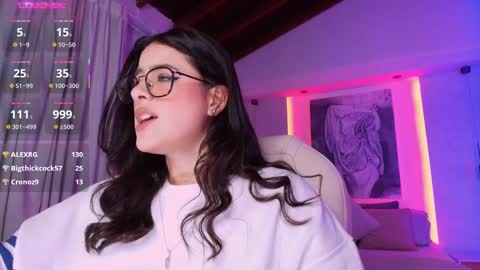 NATHALIE online show from 03.06.25