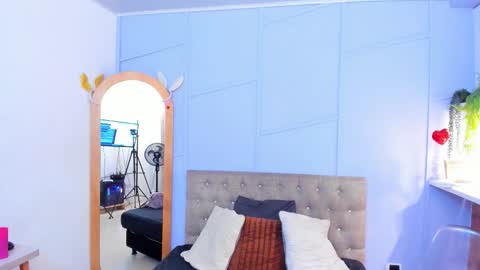 nathalie rossel online show from 11.22.25