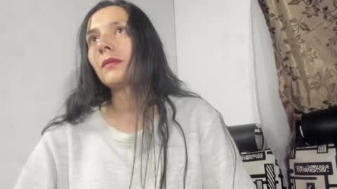 Snapshot of nathaly_love96 chatting on 05.20.26 Nathaly online show from 05.20.26