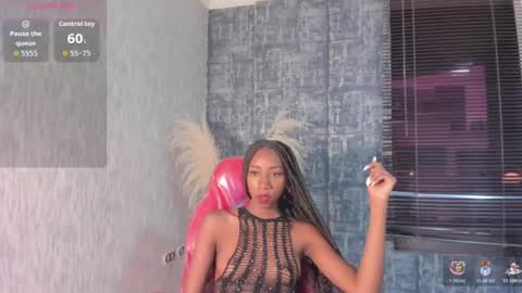 Snapshot of nathalyleen chatting on 07.08.26 online show from 07.08.26