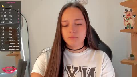 Snapshot of nathalyxx_ chatting on 12.21.24 nathalyxx_ online show from 12.21.24