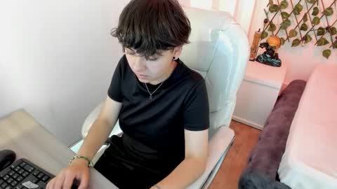 nathalyy_ds online show from 12.16.25