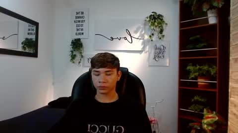 Snapshot of nathanclay chatting on 06.03.26 nathanclay online show from 06.03.26