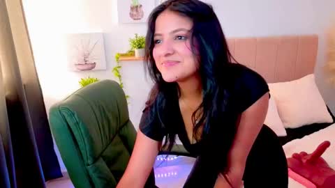 Snapshot of nathi_medusa chatting on 10.15.25 nathi_medusa online show from 10.15.25