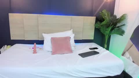 Snapshot of nathy_ross chatting on 02.22.25 nathy_ross online show from 02.22.25