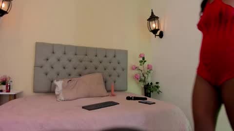 Snapshot of nathy_ross chatting on 03.10.25 nathy_ross online show from 03.10.25