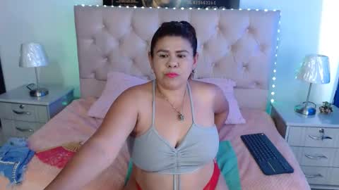 Snapshot of nathy_voyeur chatting on 01.08.25 nathy_voyeur online show from 01.08.25