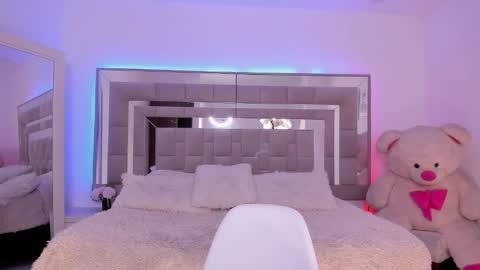 Nattaly online show from 02.19.25