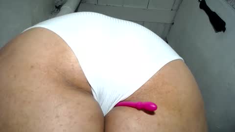 Snapshot of nattasha_foxx chatting on 04.30.26 natalia online show from 04.30.26
