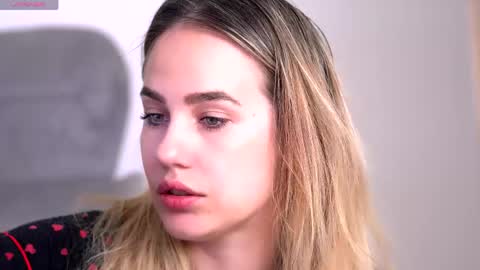 Snapshot of nattylust chatting on 04.28.26 Natty online show from 04.28.26