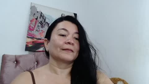 Snapshot of naturally_mature chatting on 05.09.26 Sammy online show from 05.09.26