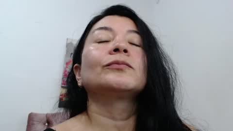 Snapshot of naturally_mature chatting on 06.09.26 Sammy online show from 06.09.26