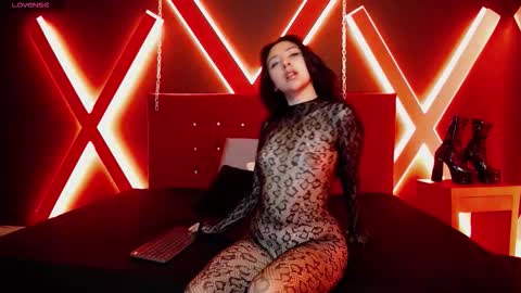 natuxxa online show from 11.23.25