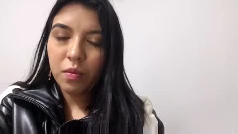 Naty online show from 10.05.25