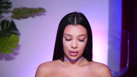 Snapshot of natydesiree chatting on 12.21.24 Naty online show from 12.21.24