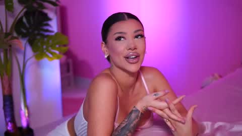 Snapshot of natydesiree chatting on 03.11.25 Naty online show from 03.11.25