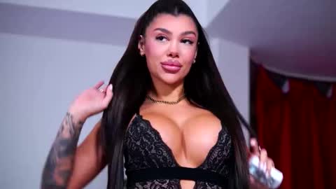 Snapshot of natydesiree chatting on 09.25.25 Naty online show from 09.25.25