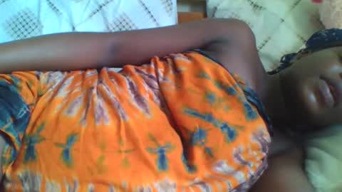 Snapshot of naughtisexy chatting on 04.15.26 naughtisexy online show from 04.15.26