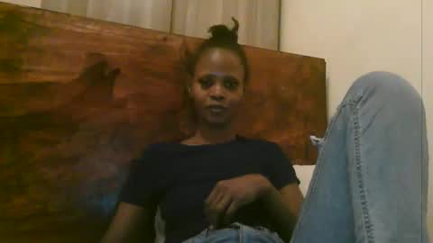 Snapshot of naughty_babe000 chatting on 06.03.26 alisha online show from 06.03.26