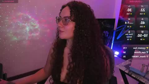 Snapshot of naughty_butt chatting on 05.28.26 Megan online show from 05.28.26