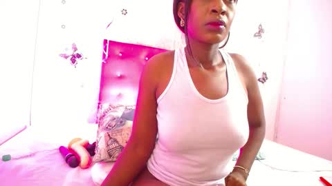 Snapshot of naughty_choko chatting on 03.10.26 L I S S online show from 03.10.26