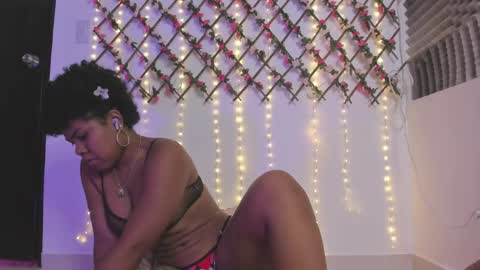 Snapshot of naughty_ebonyy chatting on 04.21.26 SASHA online show from 04.21.26