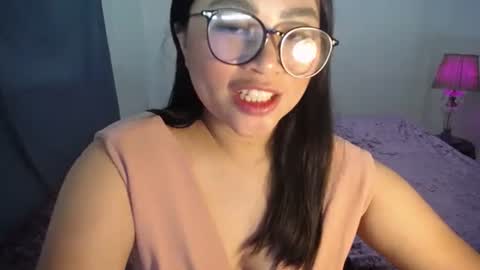 Snapshot of naughtyandsweetx chatting on 03.21.26 May online show from 03.21.26