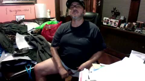Snapshot of naughtybone chatting on 10.13.25 naughtybone online show from 10.13.25