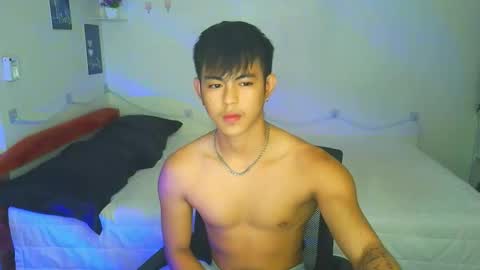 Snapshot of naughtyboylouie chatting on 09.15.25 Loue online show from 09.15.25