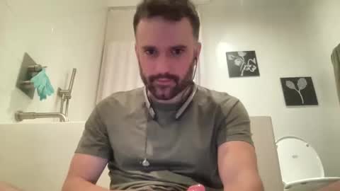 Snapshot of naughtycanadian69 chatting on 01.19.25 naughtycanadian69 online show from 01.19.25