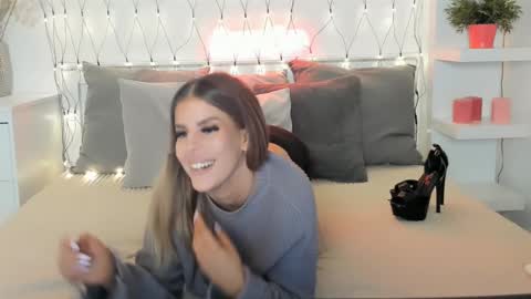 Snapshot of naughtycasssy chatting on 01.09.25 Cassy online show from 01.09.25