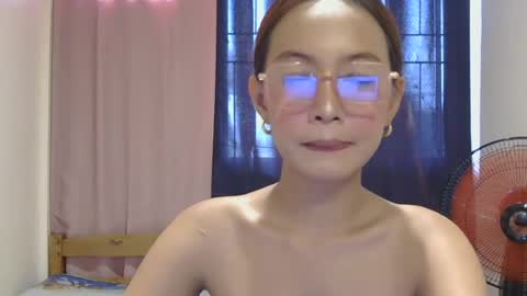 Snapshot of naughtyfreya_69 chatting on 07.12.26 naughtyfreya_69 online show from 07.12.26