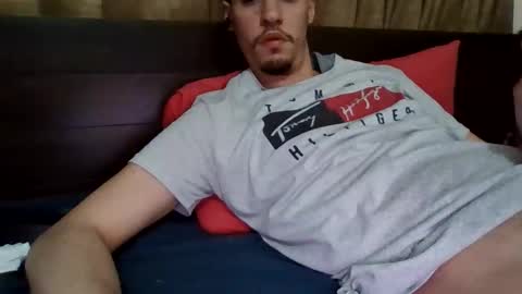 Snapshot of naughtyguy556677 chatting on 05.19.26 naughtyguy556677 online show from 05.19.26