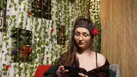 Snapshot of naughtyhomemade17 chatting on 07.26.26 Mya Alexya online show from 07.26.26