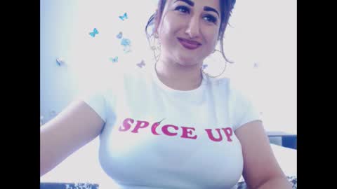 Snapshot of naughtymaya4you chatting on 09.28.25 naughtymaya4you online show from 09.28.25