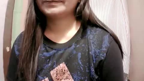 naughtymom_33 online show from 03.18.26