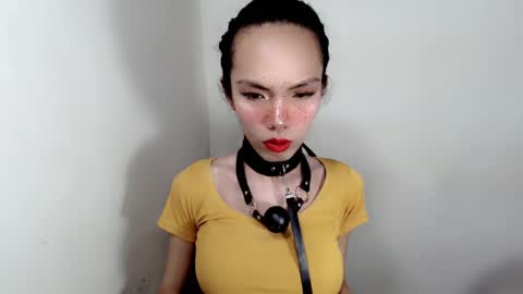 Snapshot of naughtypetiteangel chatting on 10.14.25 naughtypetiteangel online show from 10.14.25