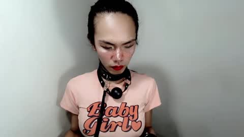 Snapshot of naughtypetiteangel chatting on 10.29.25 naughtypetiteangel online show from 10.29.25