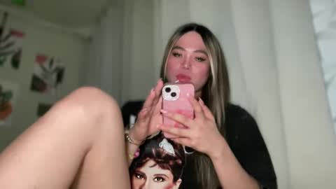 Snapshot of naughtyrosecum chatting on 12.02.24 Rose Wilson online show from 12.02.24