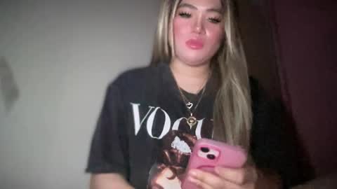 Snapshot of naughtyrosecum chatting on 01.27.25 Rose Wilson online show from 01.27.25