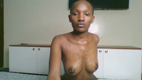 Snapshot of naughtyruby12 chatting on 10.02.25 shyreen online show from 10.02.25