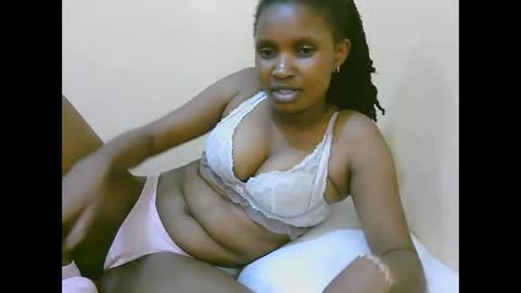 naughtyqueen online show from 10.11.25