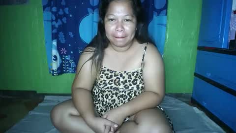 Snapshot of naughtyvina4u chatting on 10.30.25 VI NA online show from 10.30.25