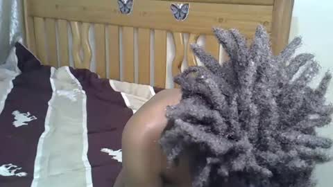 naughytwinxx online show from 12.18.25