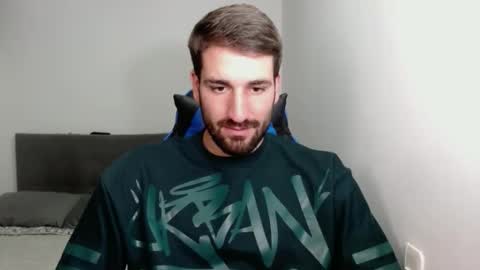 Snapshot of naugthy18boy chatting on 01.29.25 Nico online show from 01.29.25